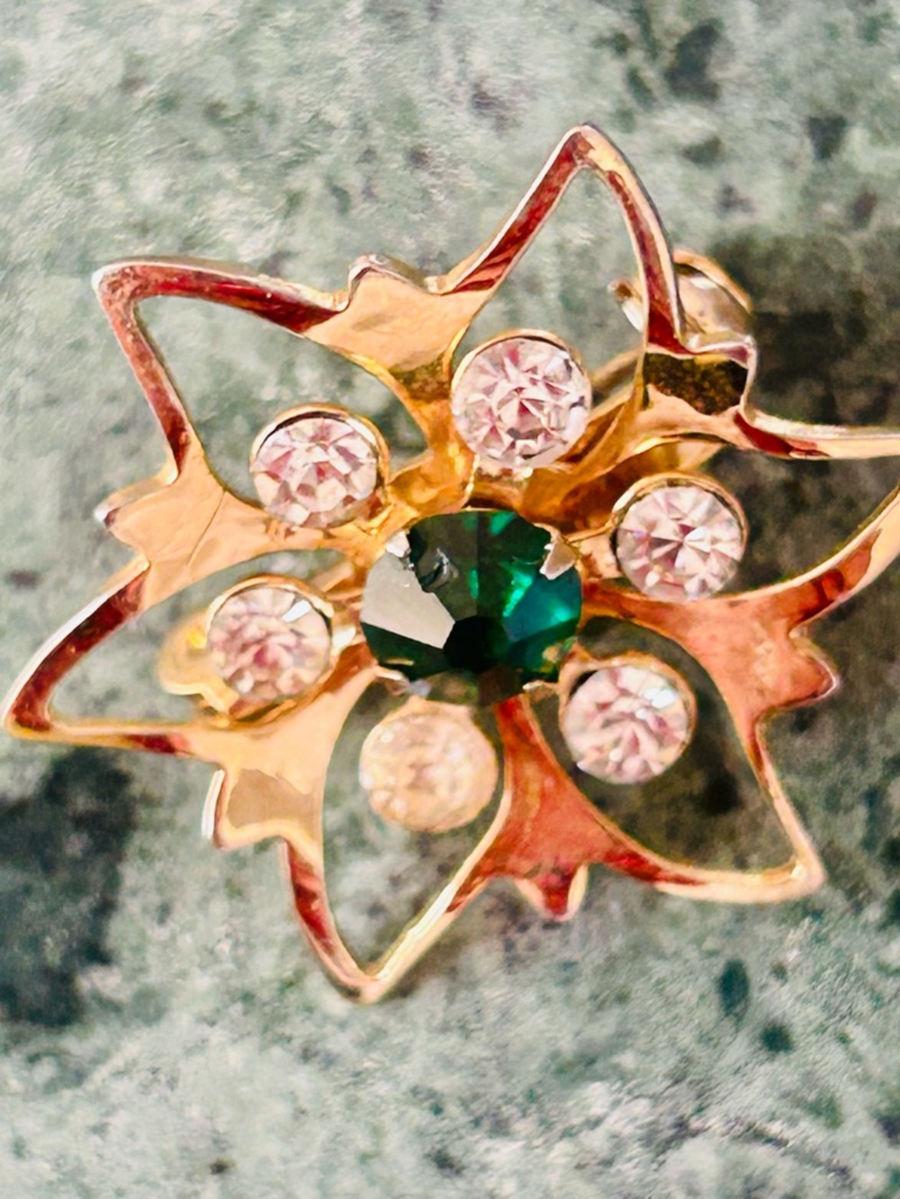 Vintage Set 1940s-1950s Gold Tone RhinestoneFloralBrooch & Screw-Back Earrings - Picture 6 of 13